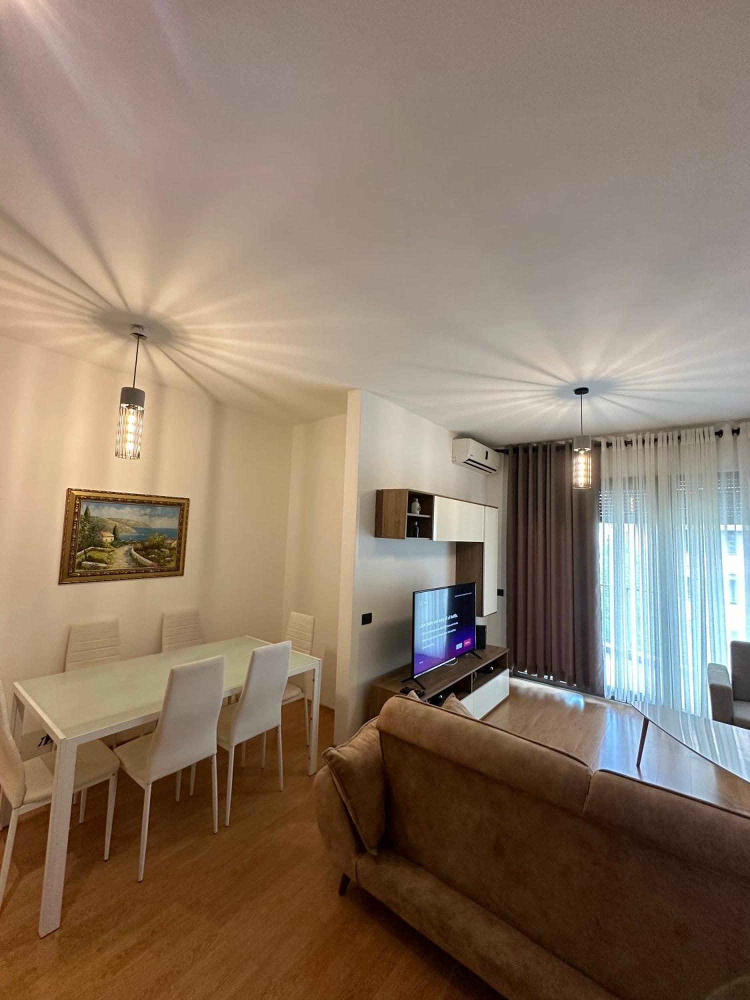 Lake Escape - Home 2 Тирана Екстер'єр фото